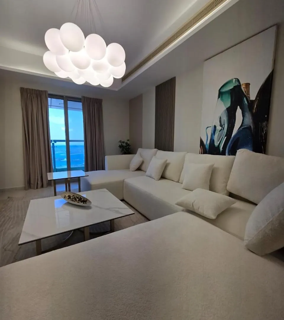 49- Panoramic Dubai Views From This Luxe 2Br Princess Tower Apartment- Free Parking - Walk To Tram Apartment