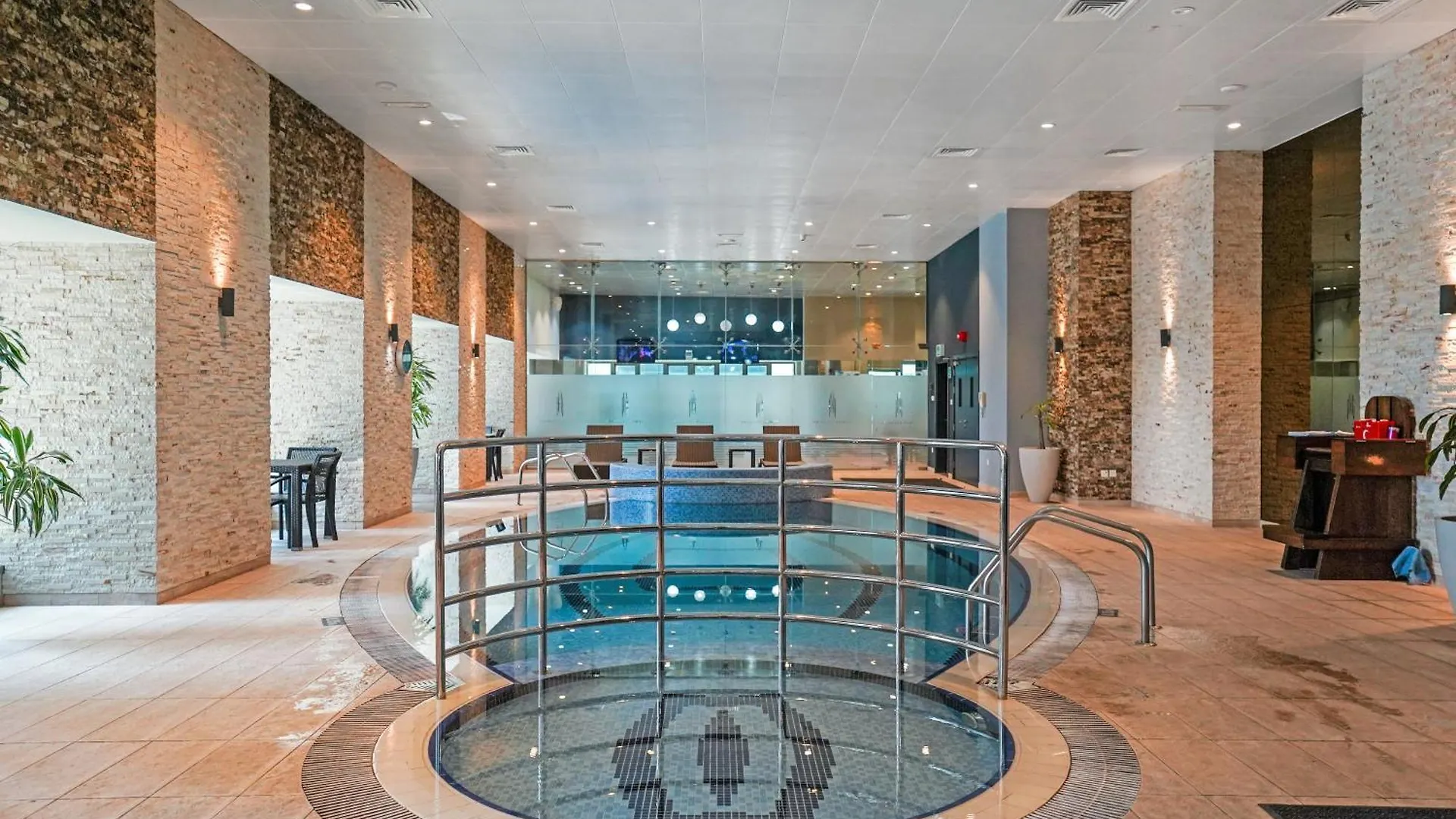 49 - Affordable Fully Serviced 2Br Apartment, High Floor, Waterfront, Free Facility Access And Parking Dubai Apartment
