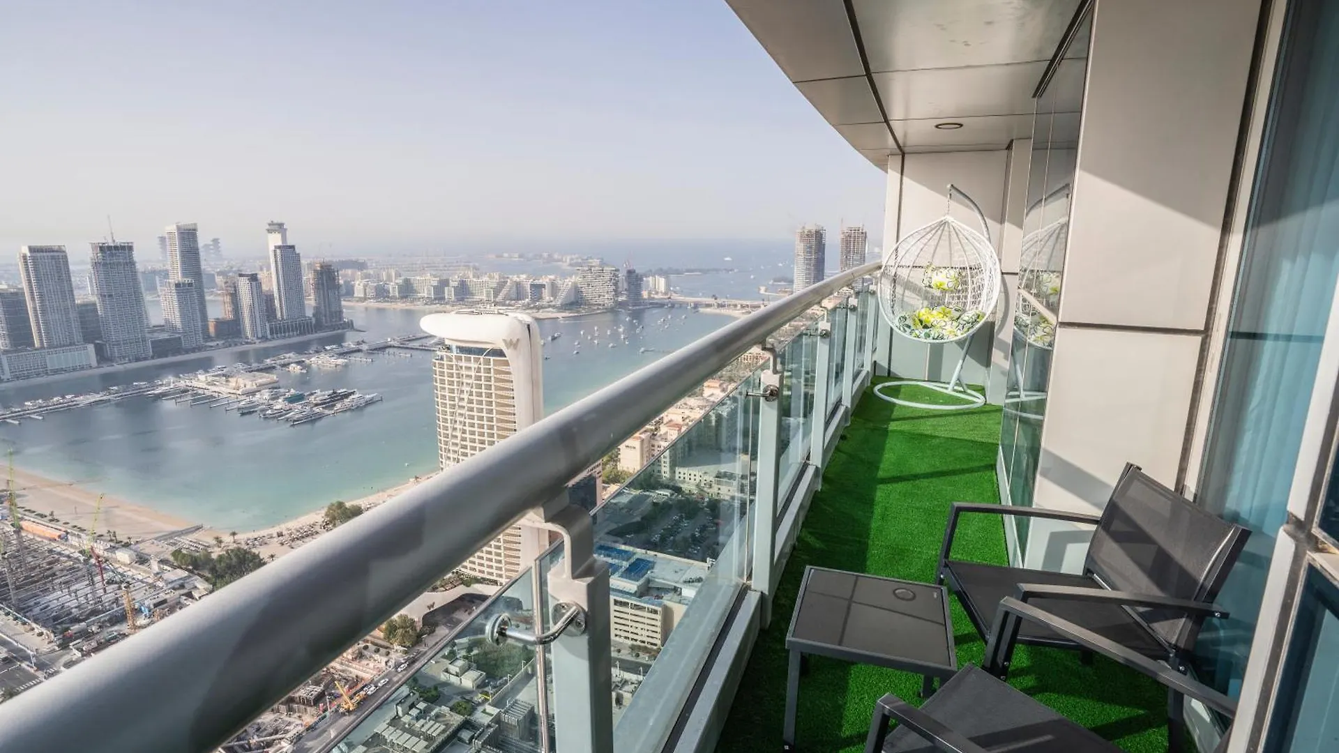 49- Panoramic Dubai Views From This Luxe 2Br Princess Tower Apartment- Free Parking - Walk To Tram Apartment