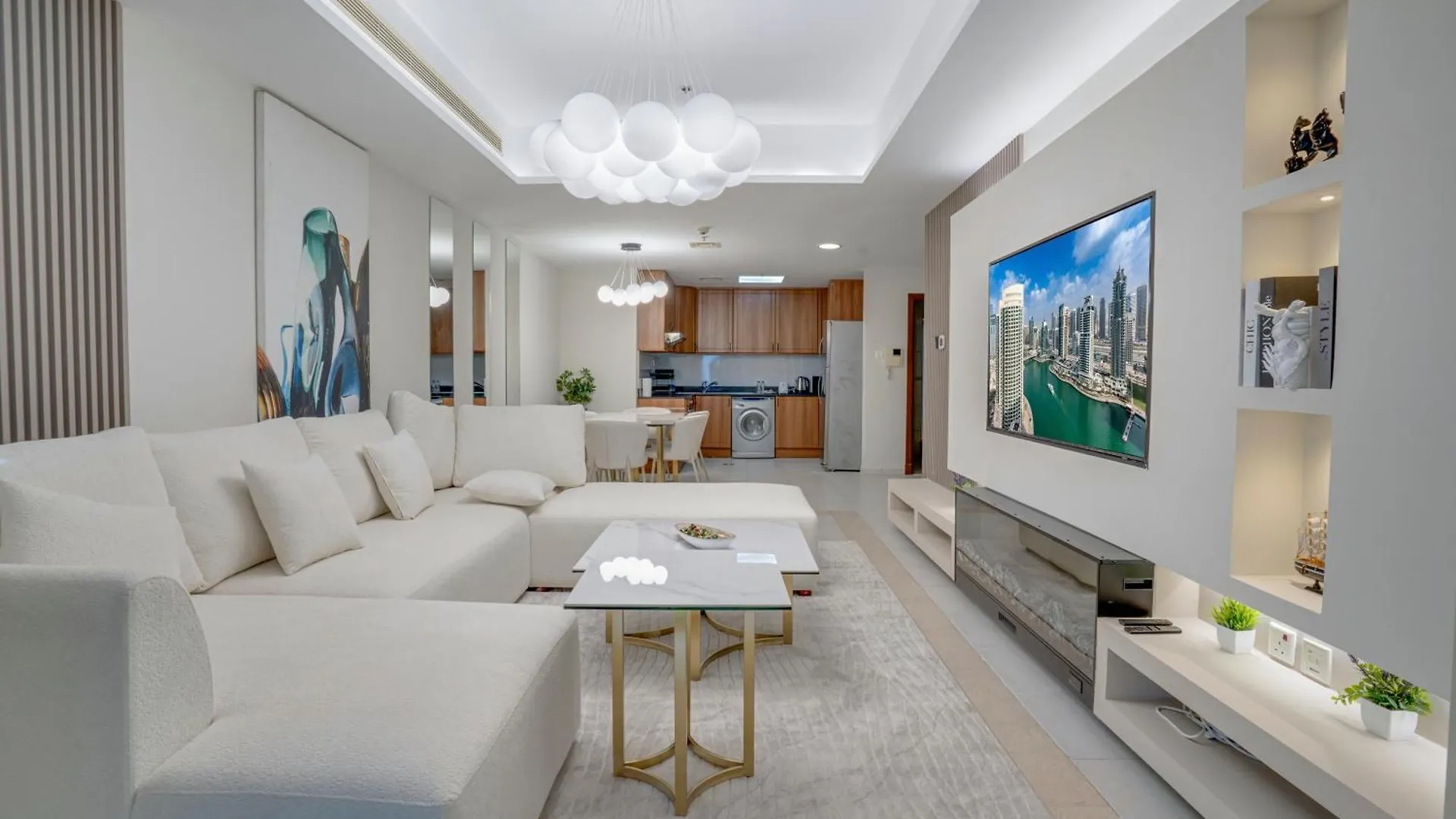 49- Panoramic Dubai Views From This Luxe 2Br Princess Tower Apartment- Free Parking - Walk To Tram Apartment