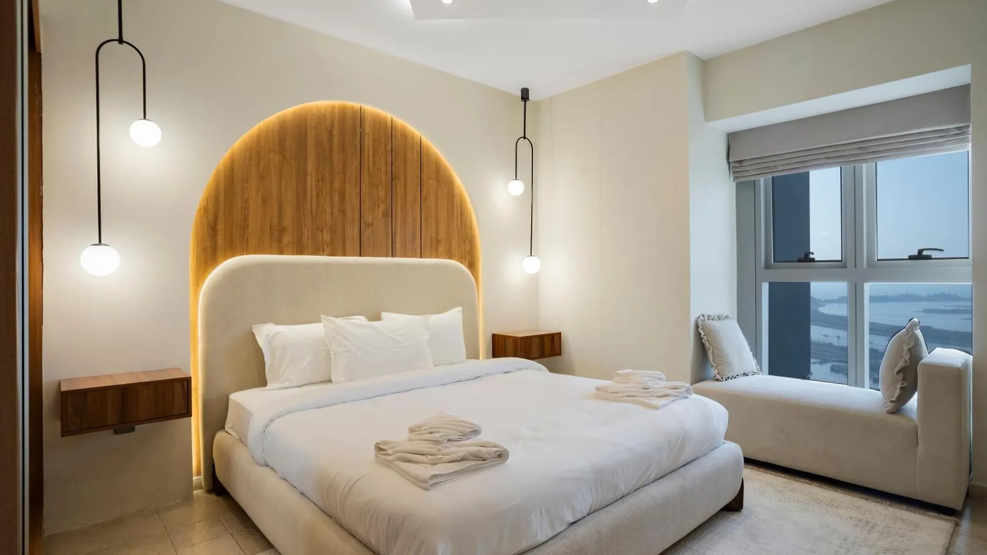 49 - Affordable Fully Serviced 2Br Apartment, High Floor, Waterfront, Free Facility Access And Parking Dubai Apartment